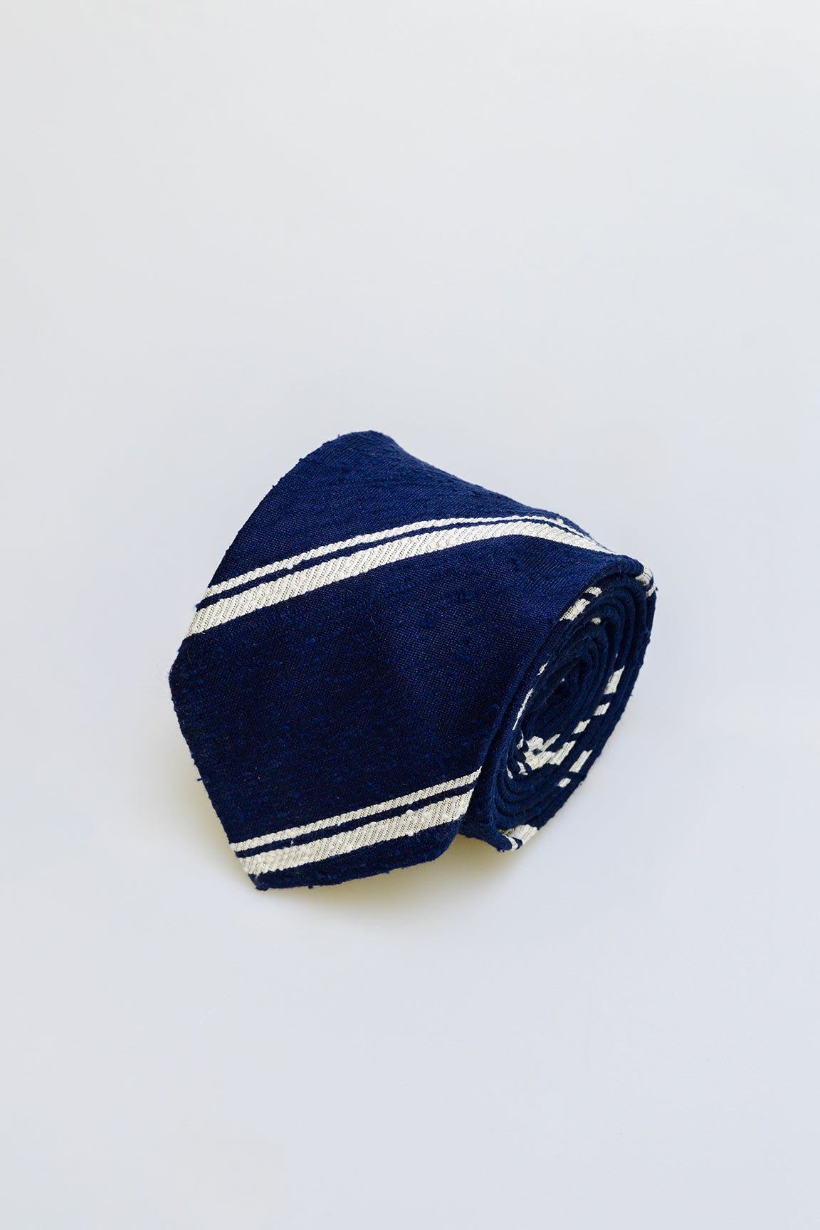 3fold blue and white striped silk tie