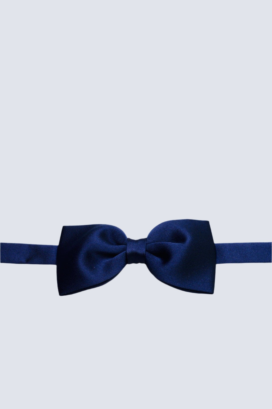 Dark blue silk pre-tied bowtie