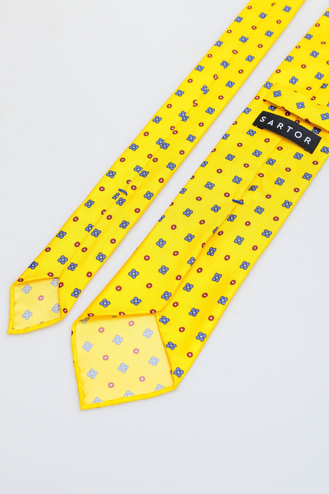 3fold yellow fancy silk tie