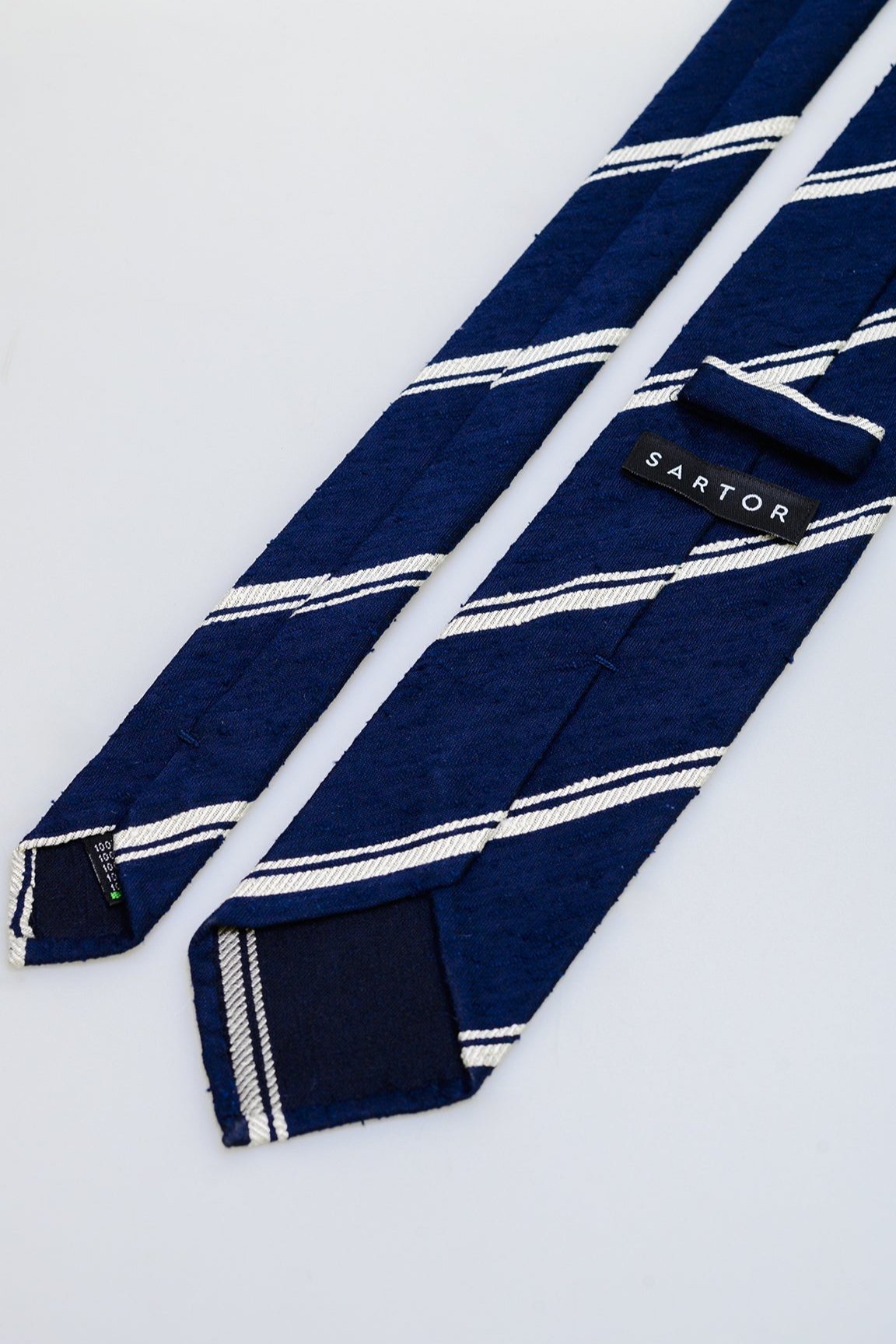 3fold blue and white striped silk tie