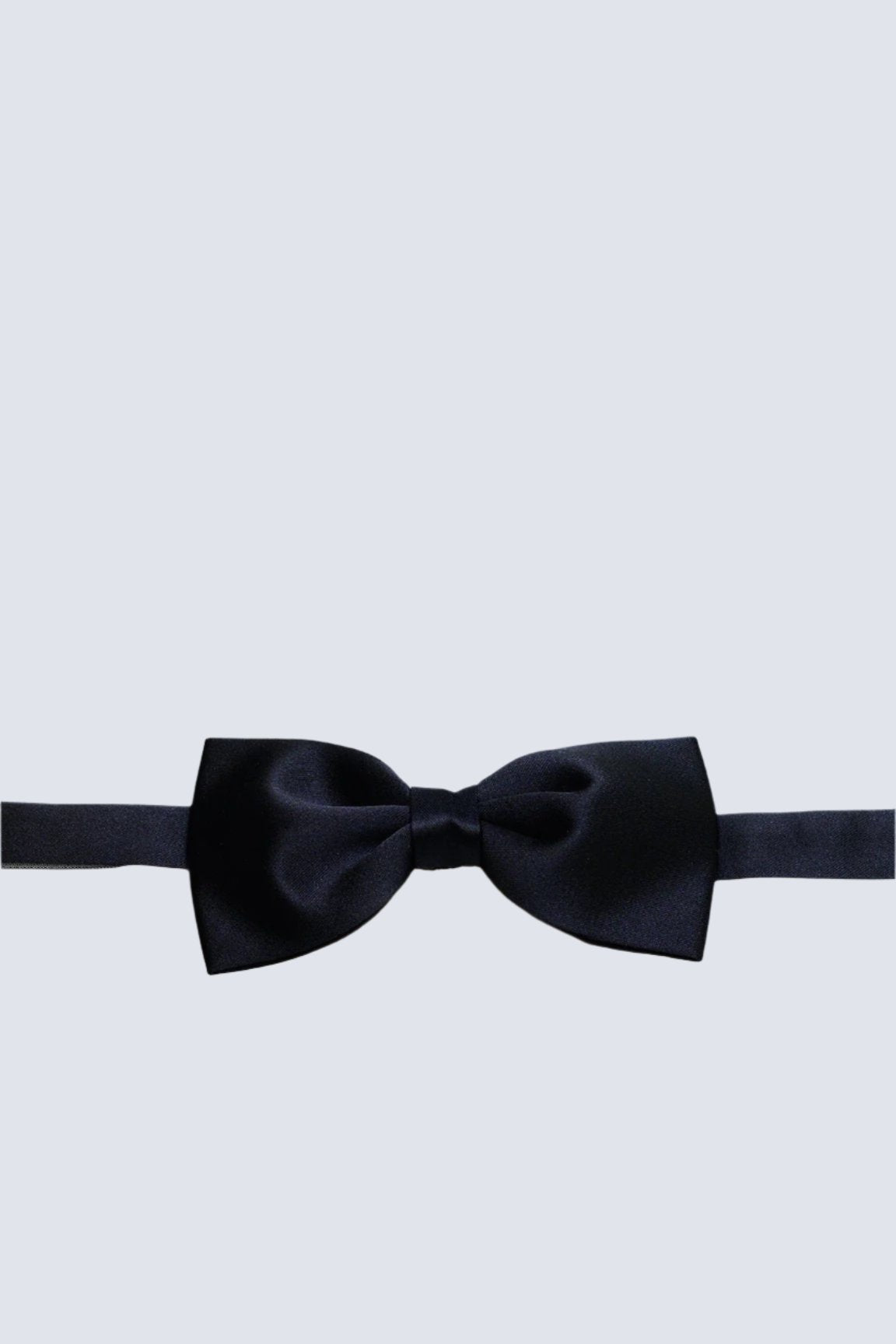 Black silk pre-tied bowtie