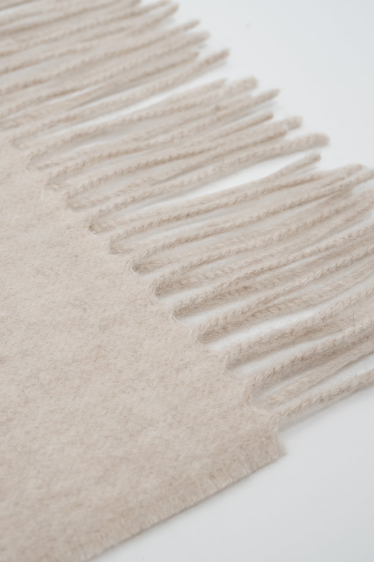 Tryphe Scarf