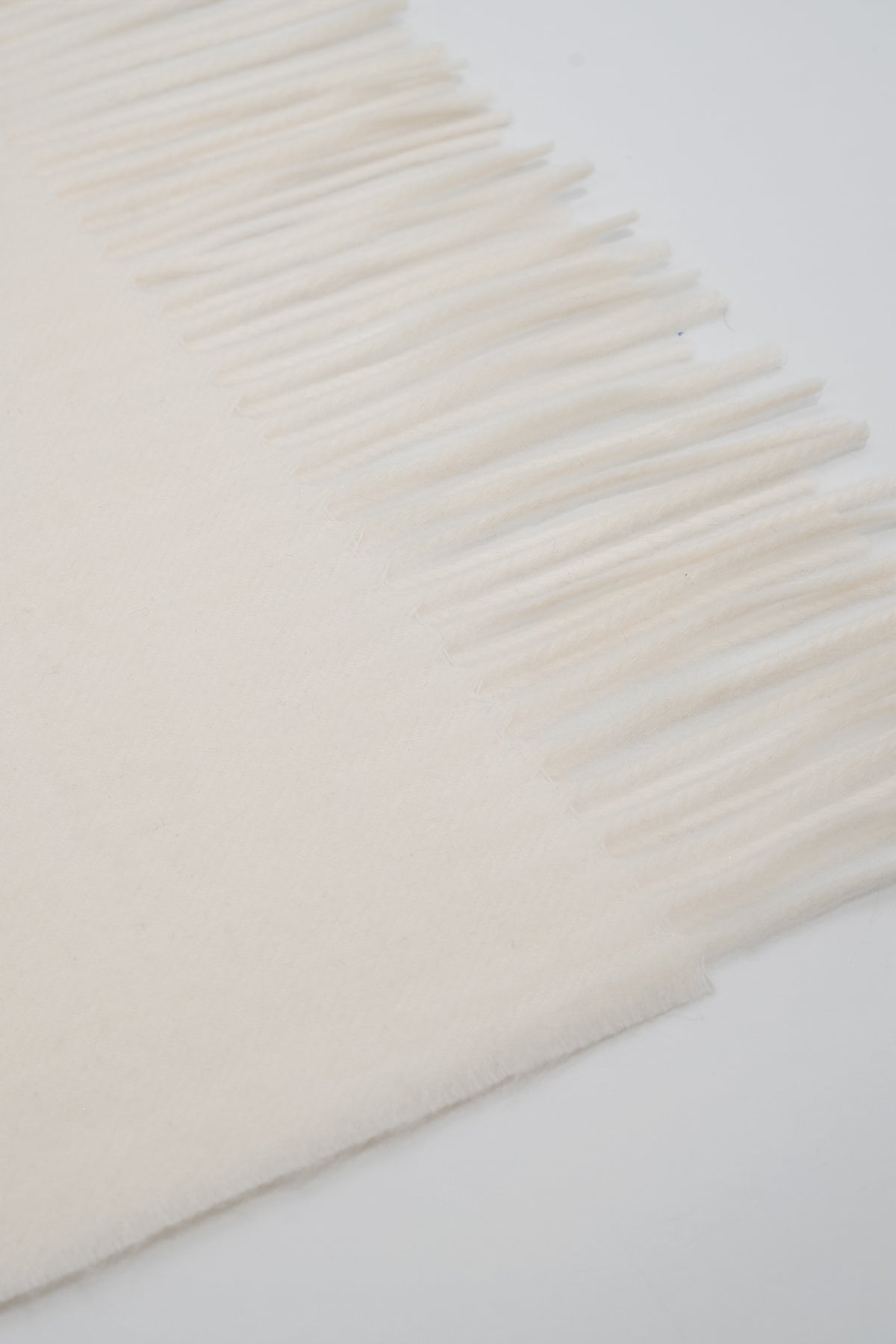 Tryphe Scarf